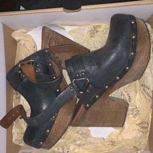 Kork-Ease Leather Clogs